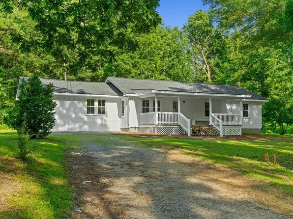 1320 Coker Dr, Dalton, GA 30721