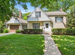 221 E Vallette St, Elmhurst, IL 60126