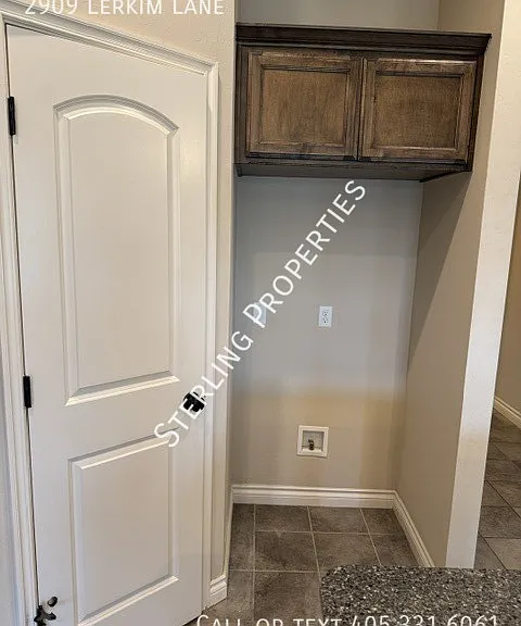 2909 Lerkim Ln — Photo 13