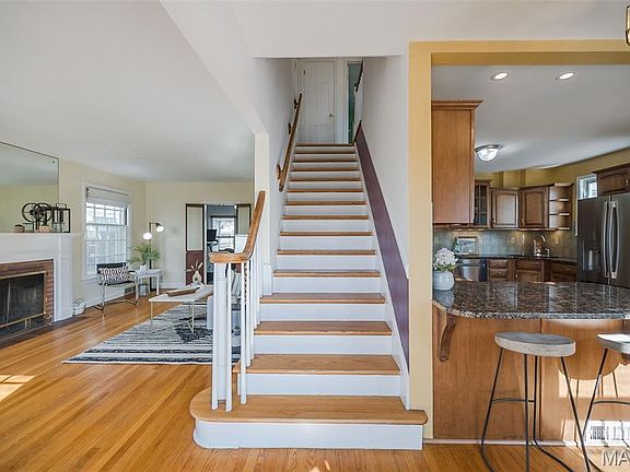5th image of 361 E Bodley Ave