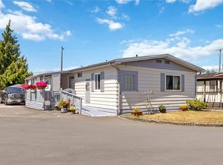 158 Cooper Rd #6, New Songhees 1a, BC V9A7B3