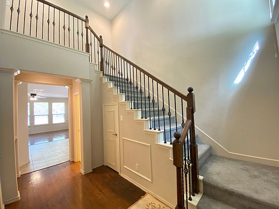 4th image of 8307 Timberbrook Ln