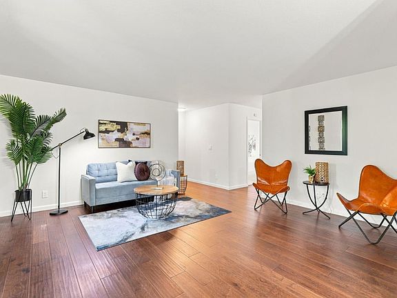 5th image of 936 Kiely Blvd Unit B