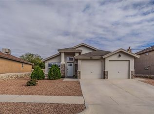 406 Everlook Ln, Socorro, TX 79928
