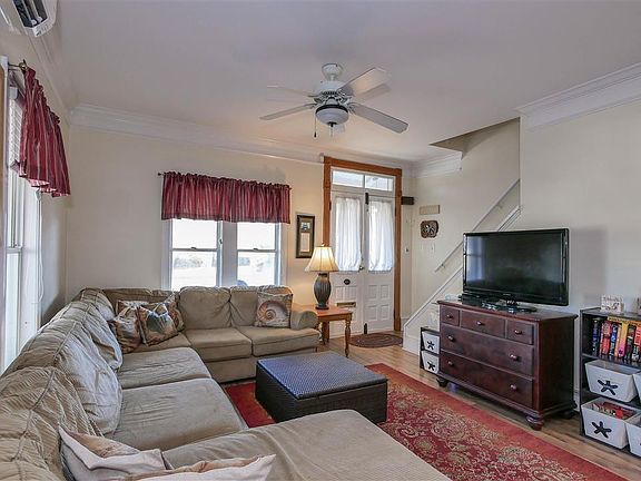4th image of 700 Wesley Ave