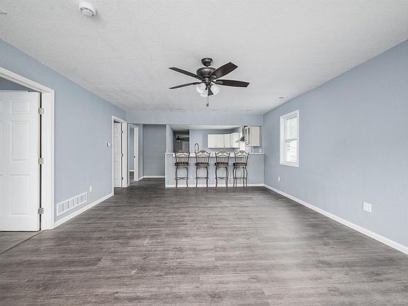 4th image of 204 N 17th St
