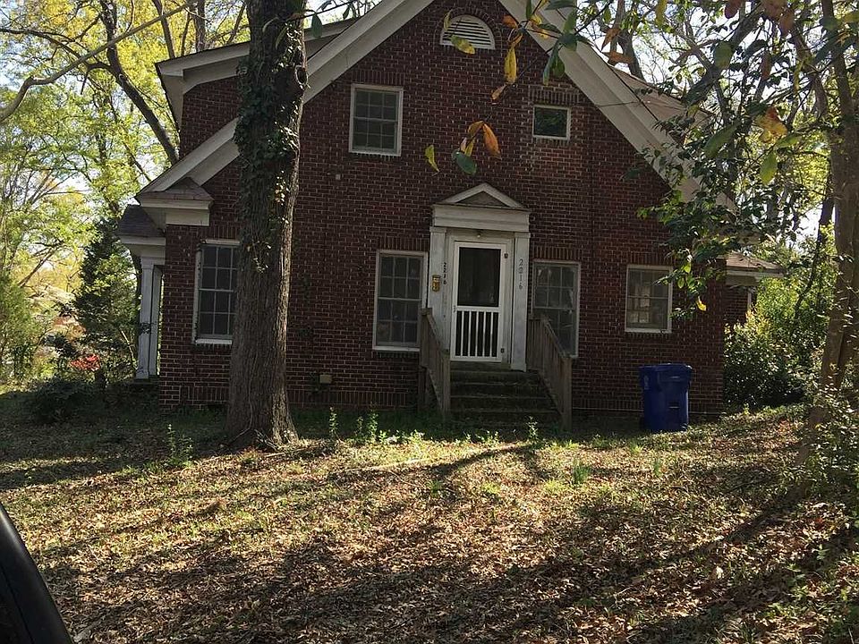 2nd image of 2216 Terrace Way