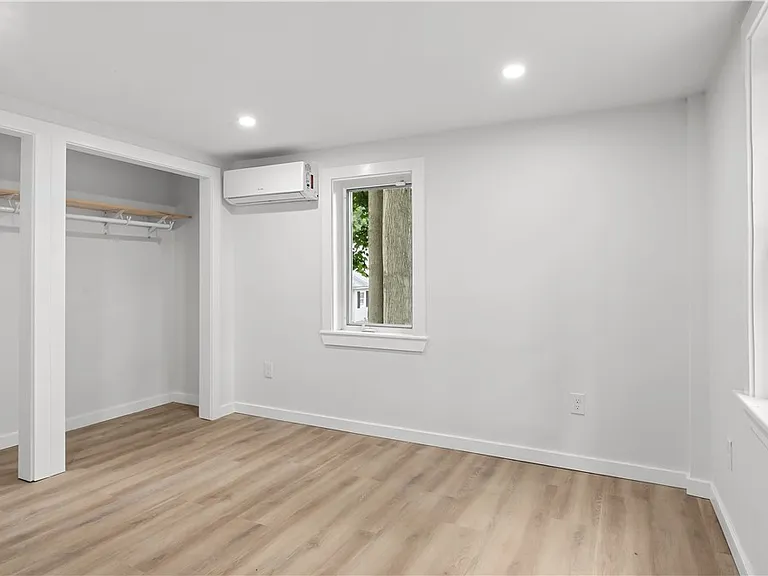 235 Main St — Photo 3