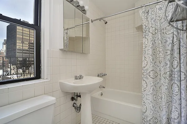 Sold by Corcoran | media 5