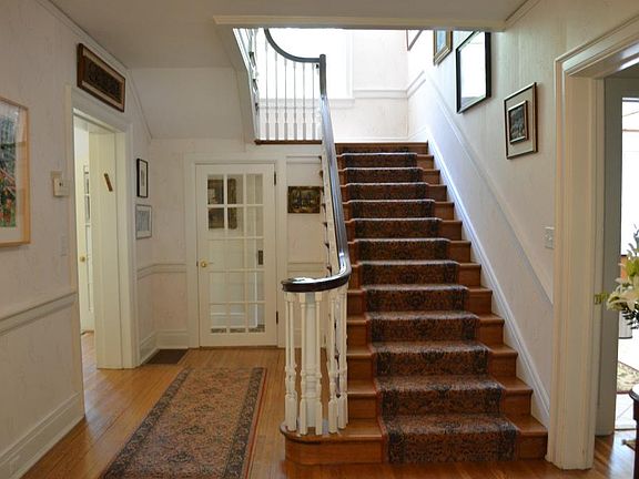 5th image of 225 Fall Creek Dr