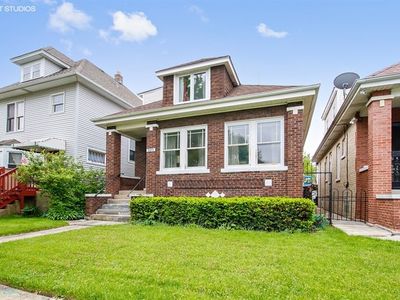 5011 W Patterson Ave, Chicago, IL, 60641