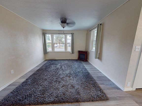 3rd image of 1453 C St