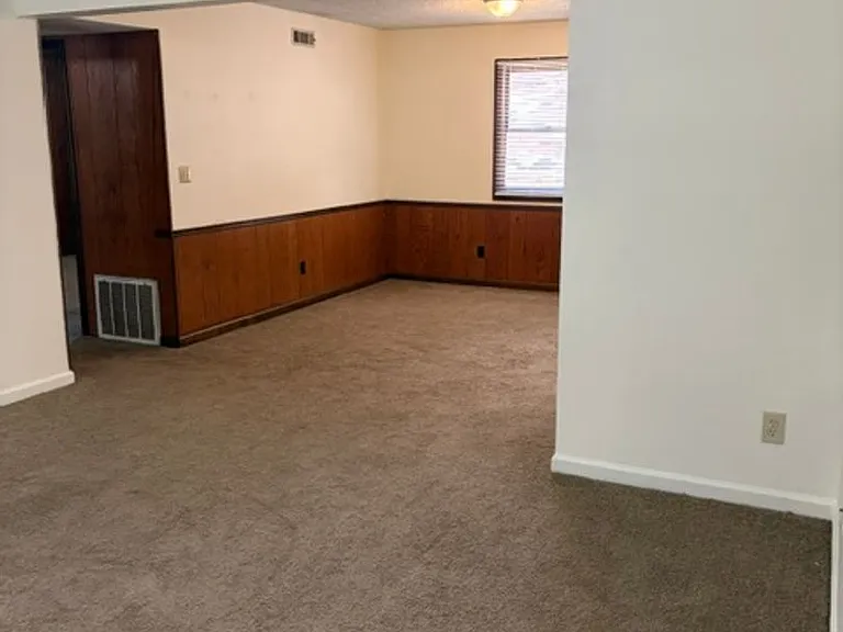 2813 Whitener St — Photo 11