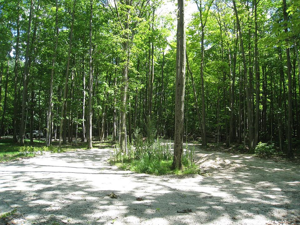 2nd image of 1 Birch Ln
