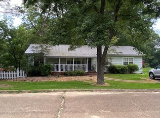 117 Simmons St, Water Valley, MS 38965
