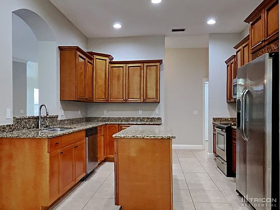 5th image of 4534 Highland Creek Dr