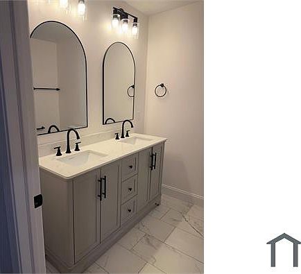5th image of 523 N Calhoun St #1