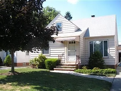7610 Wainstead Dr photo 1