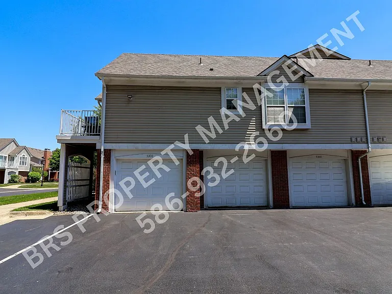 5300 Pine Aires Dr — Photo 14