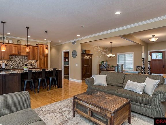5th image of 137 Creekside Dr