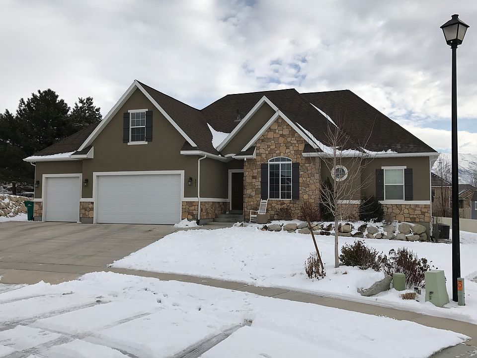 1st image of 971 W Wade Cir