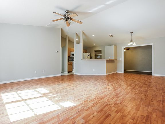 4th image of 1528 Haffenberg Ave
