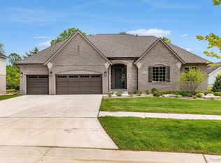 2903 Basil Dr, Rochester, MI 48309