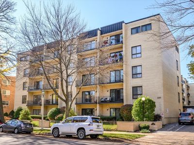 221 N Kenilworth Ave APT 305, Oak Park, IL, 60302