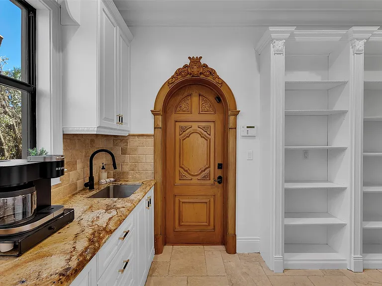 1011 Rhodes Villa Ave — Photo 69