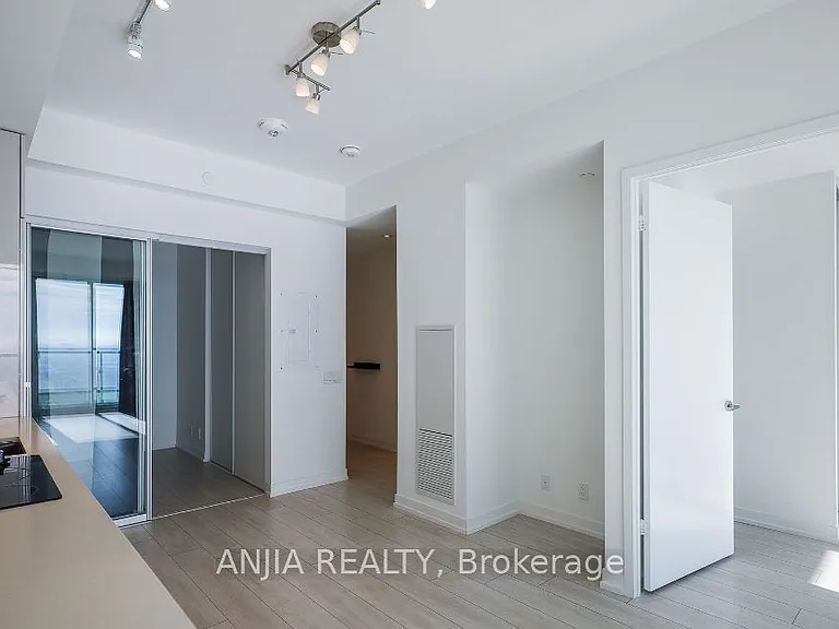 898 Portage Pkwy #2206 — Photo 13