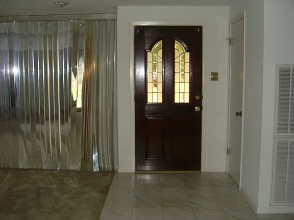 2nd image of 11606 Fairpoint Dr