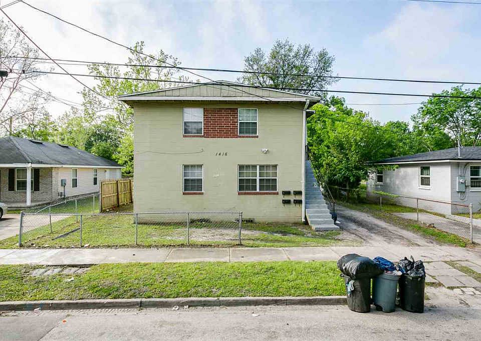 1st image of 1416 W 20th St