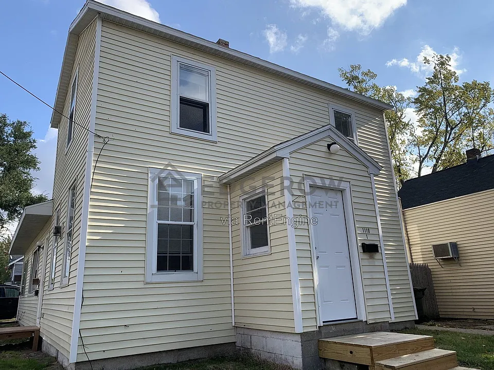 99 Houston Ave #1