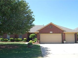 5613 Greenview Dr, Oklahoma City, OK 73135