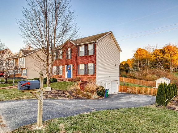 2nd image of 800 New Village Dr NW