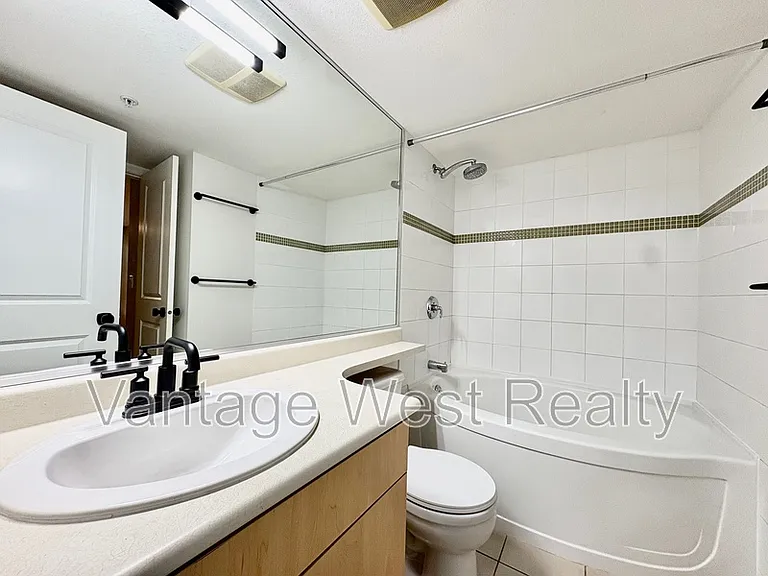 555 Yates Rd #410 — Photo 23