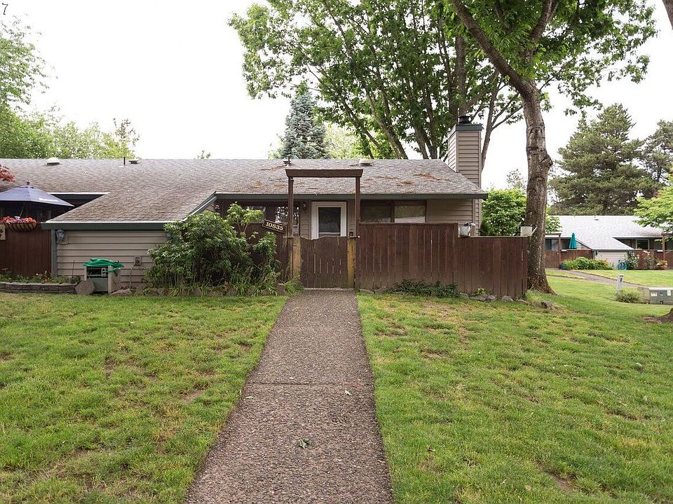 1st image of 10835 SW 121st Ave