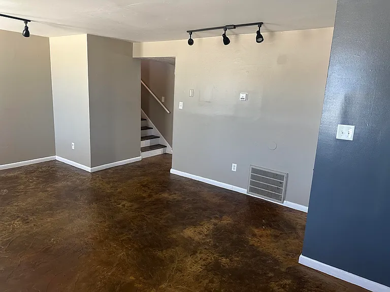 713 Wilkinson Blvd #1 — Photo 24