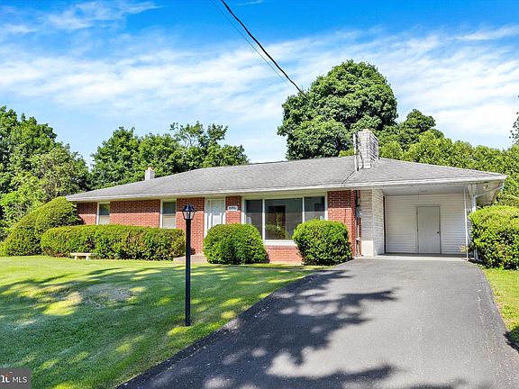 2nd image of 7690 Daniel Dr