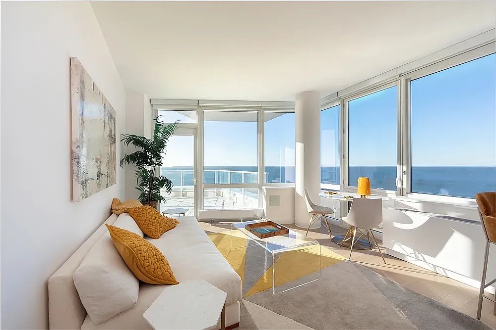 1 Ocean Dr — Photo 2