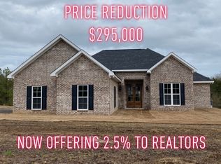 8202 Oktoc Rd, Starkville, MS 39759