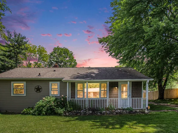 3020 Berry St, Kalamazoo, MI 49048