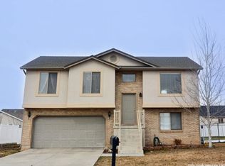 2184 W 1520 N, Clinton, UT 84015