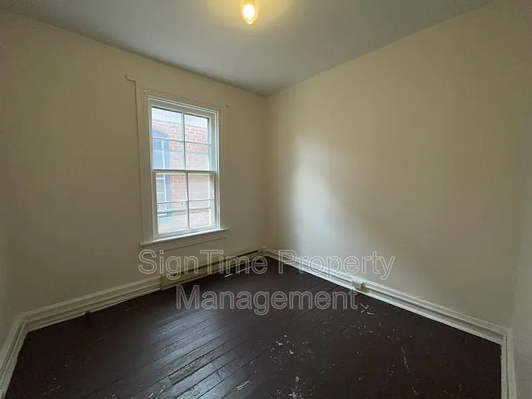 111 E Washington St #2 — Photo 10