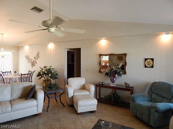 4th image of 3731 Pelican Blvd