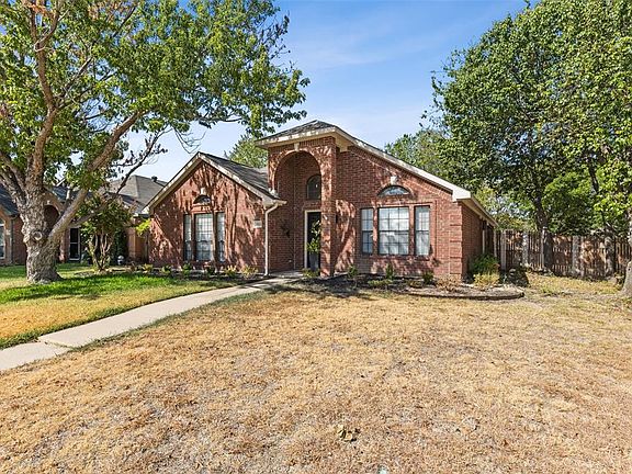 4th image of 7029 Club Creek Dr