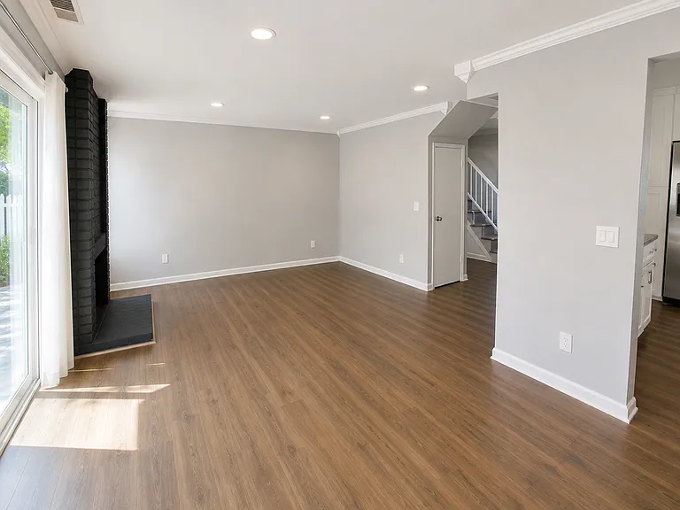 4701 Carmonita Ln — Photo 14