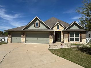 399 Hadley St, Woodway, TX 76712