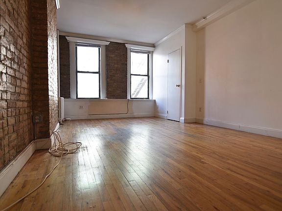 3rd image of 118 E 102nd St APT 5A