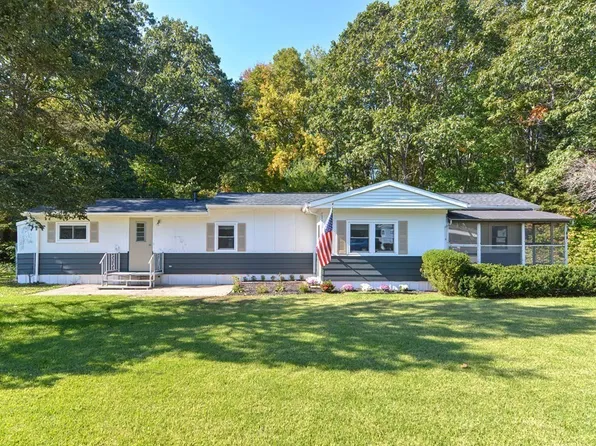 160 Washington St Unit 60, Plainville, MA 02762
